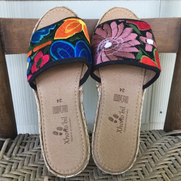Handmade Mexican Embroidered Slide Sandals - Zapatos Artesanos - Size Womens 7 - Picture 3 of 3